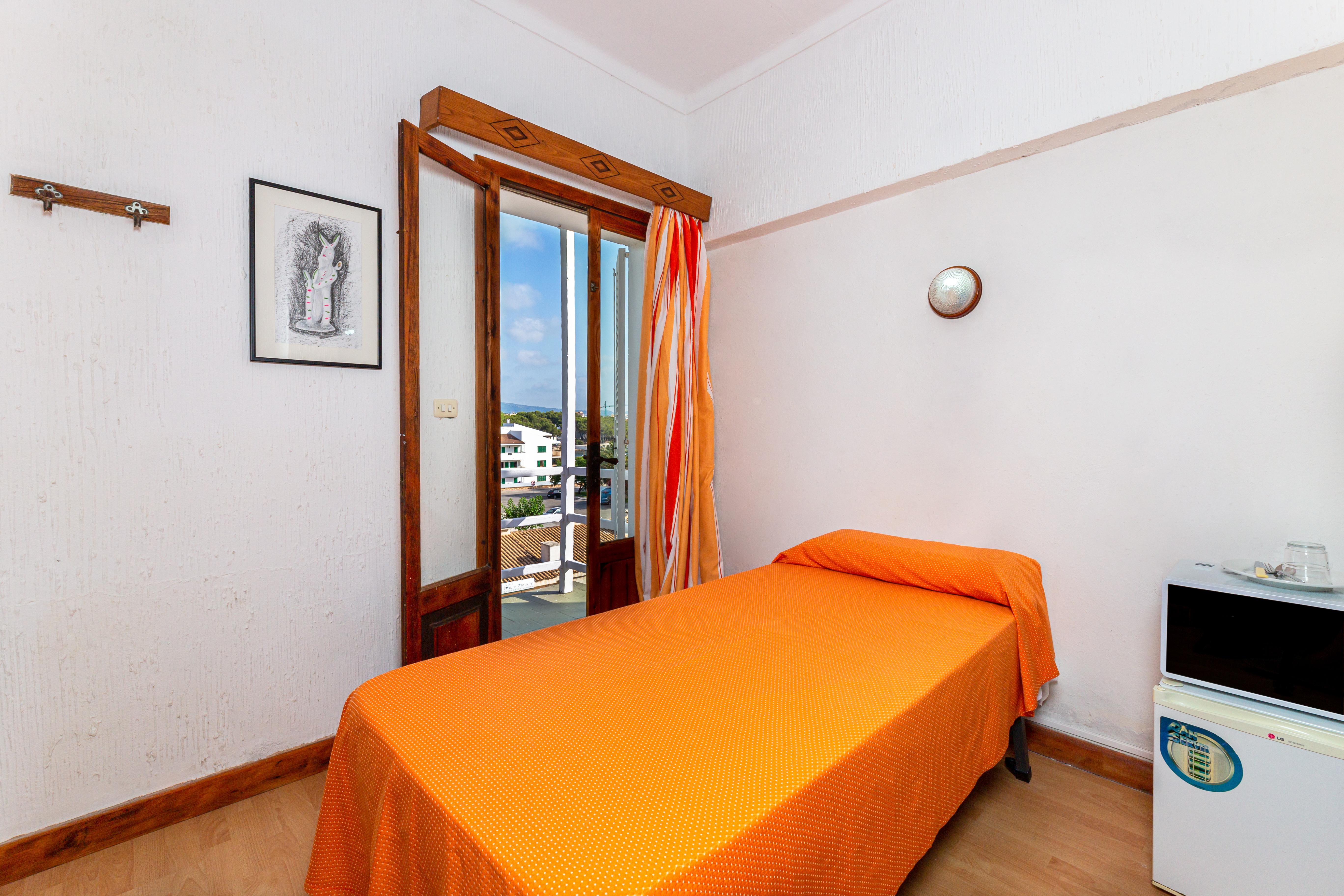 Hostal Residencia San Francisco Portocolom  Exterior foto